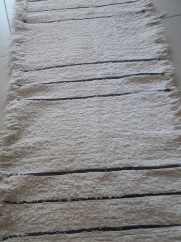 Imagen 6 de 7 de Alfombra Olivia Rayada Marca Godet House