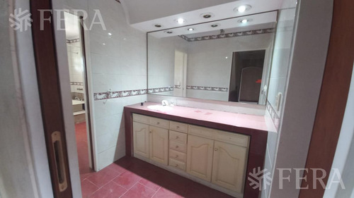 Imagen 18 de 30 de Venta Casa 5 Ambientes Con Cochera, Fondo Con Piscina Y Quincho En Quilmes (30689)
