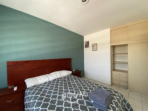 Casa En Santa Ana Tepetitlán, Zapopan Con 3 Recámaras, 45 M², Id: 153078