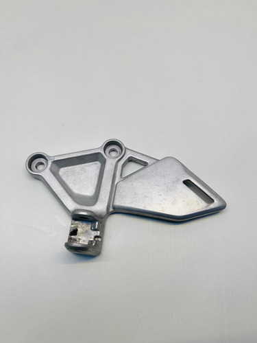 Suporte Bacalhau Dianteiro  Esquerdo Honda Cb 650r 2023