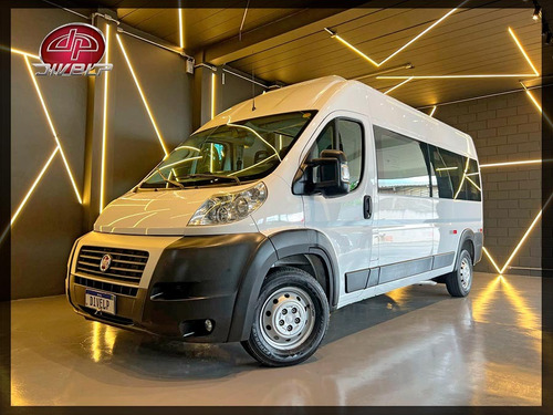 Van Passageiro Fiat Ducato 16 Lugares