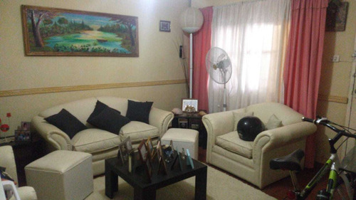 Imagen 1 de 10 de Res. America - Managua 1400 - Casa 2 Dormitorios En Venta