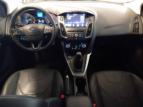Ford Focus III 2.0 Sedan Se