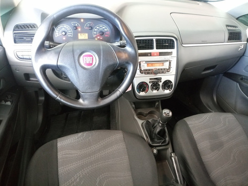Fiat Punto Attractive 1.4 Flex Mec.