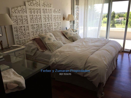 Casa En Venta La Tahona, 4 Dormitorios Y Servicio.