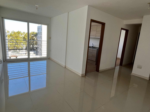 Vendo Apartamento 2 Dormitorios 2 Baños Garage En Centro