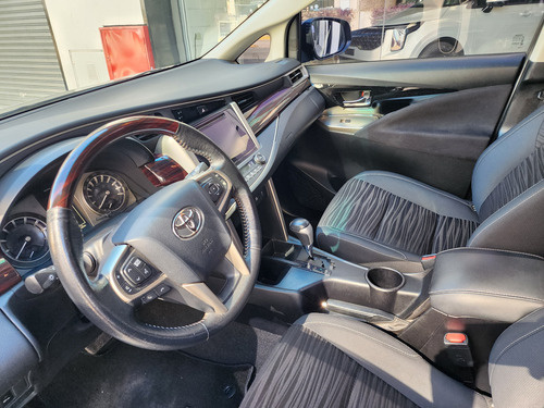 Toyota Innova 2.7 Srv 6at 8a
