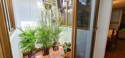 Imagen 23 de 27 de Bella Casa En Venta Santa Eduvigis Caracas 22-22985