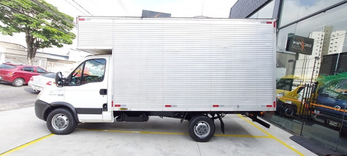 Imagem 5 de 15 de Iveco Daily 35s14 Baú 2018