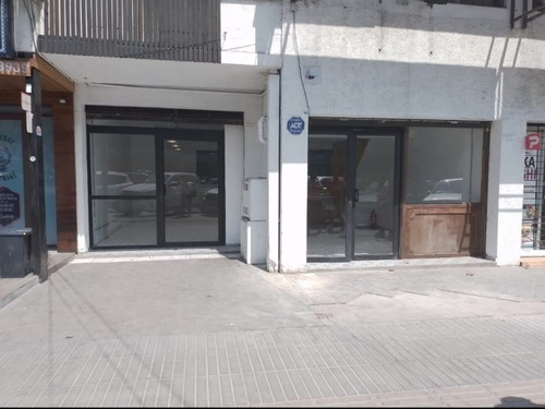 Local Comercial En Streep Center Vitacura/esq.padre Hurtado