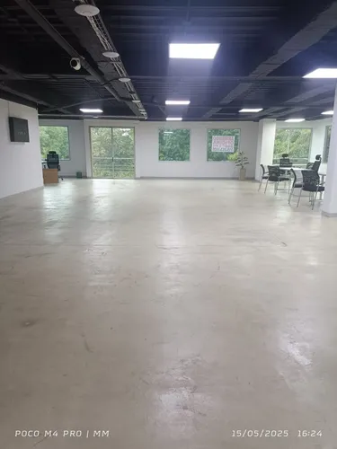 Arriendo Oficina Espacios Libres