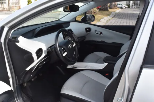 Toyota Prius Premium SR