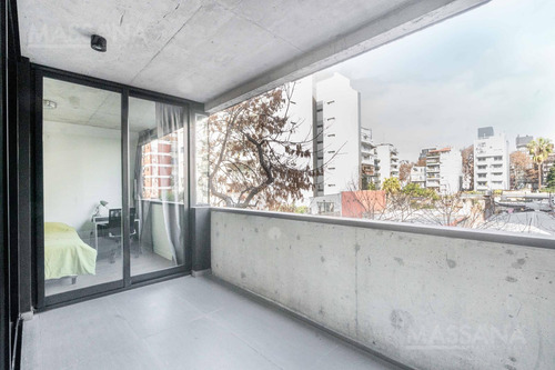 Venta De 2 Ambientes Al Frente Con Balcon En Palermo