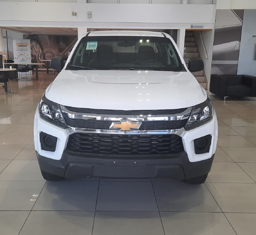 Imagen 10 de 25 de Chevrolet S10 Pick-up Ls Cabina Doble 4x2 2.8td Manual 2023