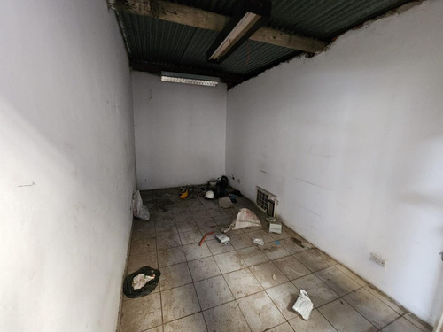 Imagen 16 de 20 de Fraccion 3217 M² C/galpón 2300 M² A Refaccionar O Demoler En San Justo