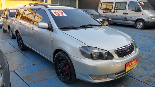 Imagem 1 de 11 de Toyota Fielder 1.8