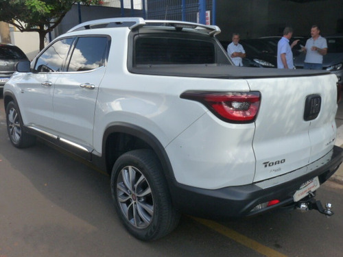 Imagem 3 de 12 de Fiat / Toro 2.0 Tdi Volcano 4wd Aut + Único Dono