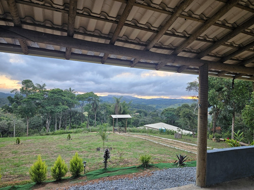 Chácara Em Minas Gerais C/ 3.600m2 E Ecologicamente Correta.