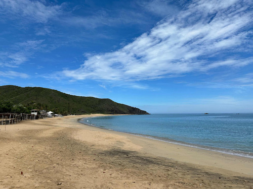 Vendo Terreno De 72.000 Mts, Playa Caribe, Isla De Margarita