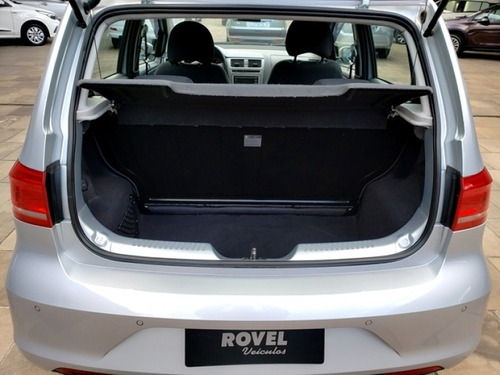 Imagem 13 de 15 de Volkswagen Fox Comfortline 1.0 12v 3 Cilindros