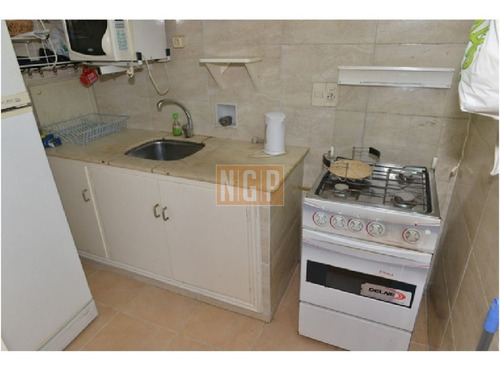 Apartamento En Mansa, 1 Dormitorios - Ref: 6812