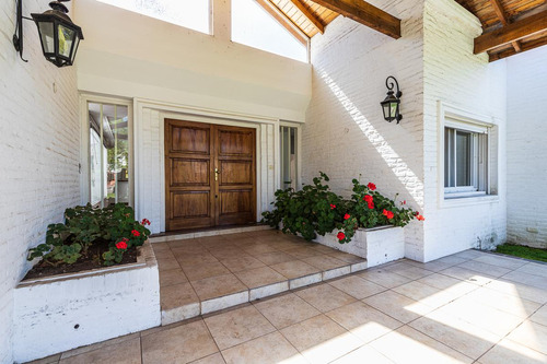 Casa En Venta Y/o Alquiler Temporario En San Diego Country Club Moreno