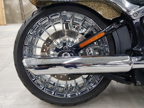 Imagen 8 de 11 de Harley Davidson Breakout Cvo