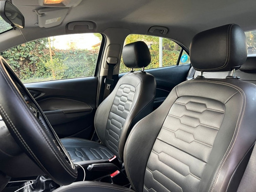 Imagen 14 de 15 de Chevrolet Prisma 1.4 Lts Sedan