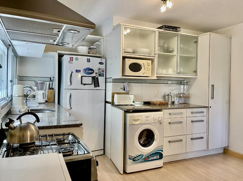 Departamento En Venta De 3 Dormitorios Punta Del Este Playa Mansa