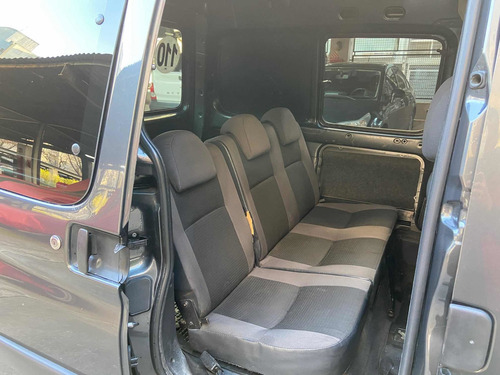Imagen 13 de 14 de Peugeot Partner 2013 1.6 Hdi Furgon Confort Airbag