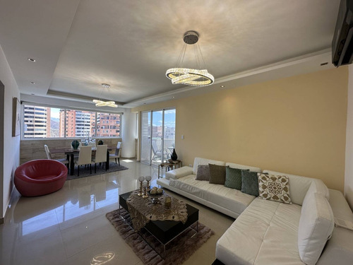 Josefina Toledo: Hermoso Apartamento En Venta En El Parral, 160m², Estudio, Maletero, Circuito De Cámaras, Balcón, Gym, Sauna, Planta Y Pozo, Piscina, Caney, 234907