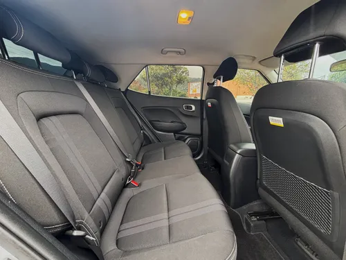 Hyundai Venue Premium Mt 1600cc 4x2 6ab Abs R15