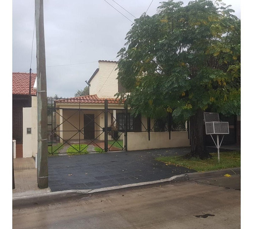 Imagen 4 de 13 de Excelente Casa Con Lote