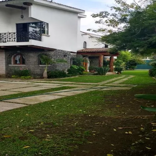 Casa Sola En Ahuatepec, Cuernavaca, Morelos - Ine-450-cs