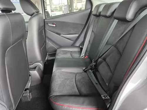 Mazda 2 Sedan Grand Touring Lx 2026 / Jr