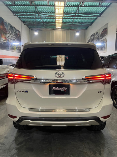 Toyota Fortuner Vxr V6 2017