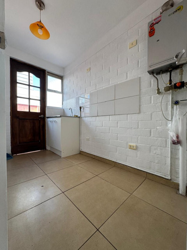 Arriendo Casa 3 Dormitorios Excelente Ubicación En Sta Cruz