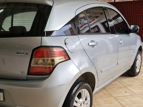 Imagem 5 de 10 de Chevrolet Agile 2010 1.4 Ltz 5p