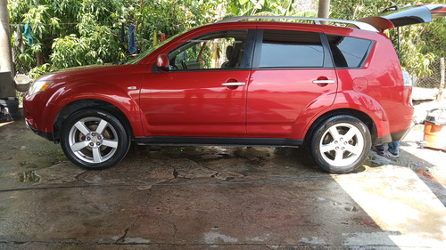 Mitsubishi Outlander 2.4 Ls Aa Ee 3 Filas Piel R-18 Dvd At