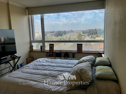 Depto. En Venta En Talca, De 2d+2b+e+bod