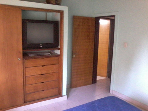 Casa En Venta - 3 Dormitorios 1 Baño - 110mts2 - Bahia Blanca