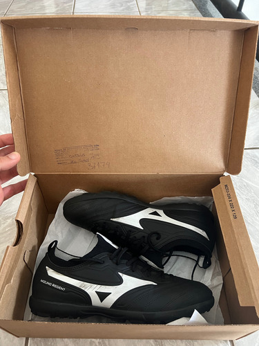 Chuteira Society 41 Mizuno Regent As Preta Usada 1 Vez (Usado)