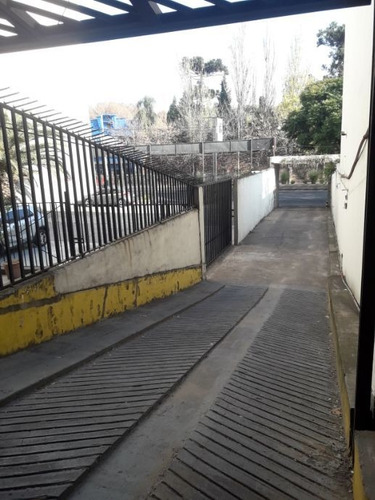 Imagen 3 de 7 de Cochera En Venta En Banfield Oeste