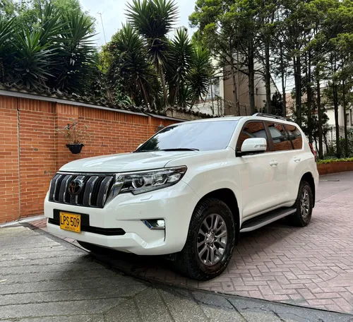 Toyota Vx 4.0 (2023)