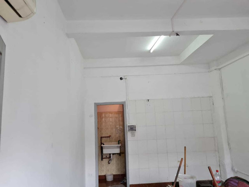 Imagen 7 de 14 de Local Comercial 20 M Oport! Vidriera Al Frente Sin Expensas