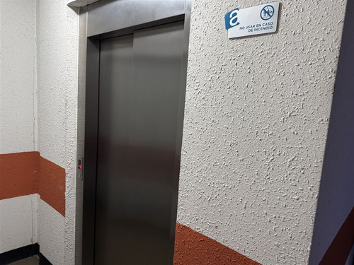 Estacionamiento En Venta En Providencia R. Lyon / E Yañez
