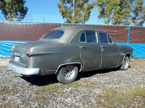 Imagen 12 de 15 de Ford Custom Sedan