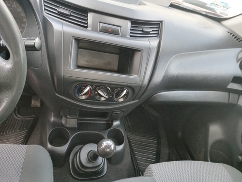Imagen 4 de 8 de Nissan Np 300 Estacas 0292