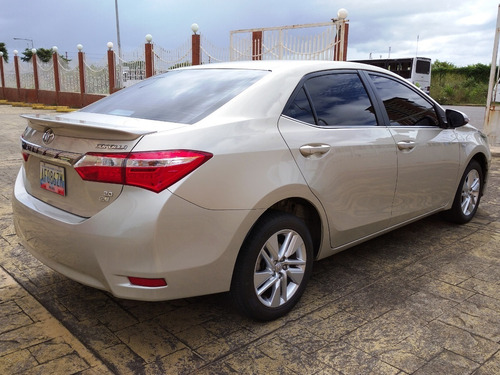 Imagen 6 de 18 de Toyota Corolla Gli