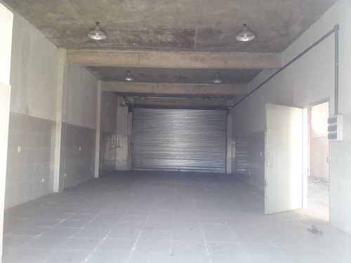 Imagen 5 de 7 de Vende Galpon Nuevo Sobre Av. Segui